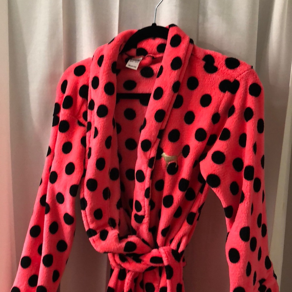 VS PINK ROBE
